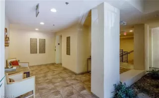 Photo #2: 2468789 Listing
