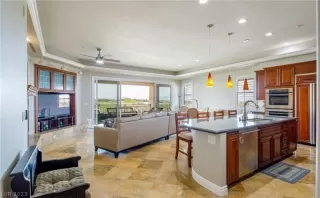 Photo #5: 2468789 Listing