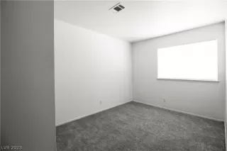 Photo #5: 2468907 Listing 