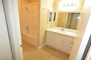 Photo #4: 2468944 Listing 