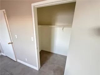 Photo #6: 2468944 Listing 
