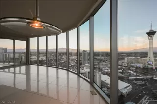Photo #2: 2468979 Listing 