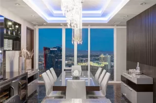 Photo #2: 2468986 Listing 