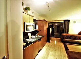 Photo #5: 2469019 Listing 