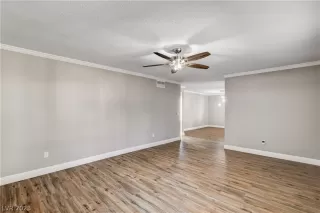 Photo #2: 2469054 Listing 