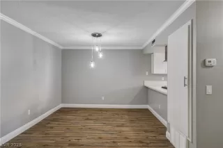 Photo #5: 2469054 Listing 