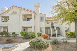 Photo #1: 2469060 Listing 