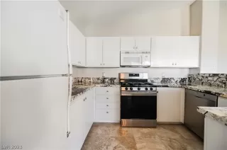 Photo #6: 2469060 Listing 