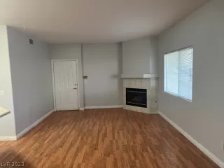 Photo #2: 2469069 Listing