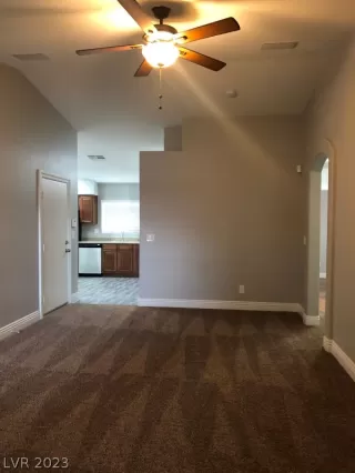 Photo #1: 2469169 Listing 