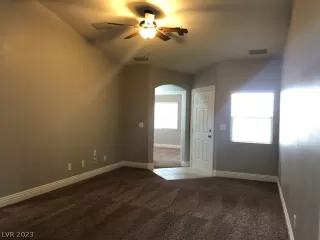 Photo #2: 2469169 Listing 