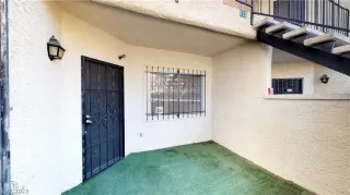 Photo #2: 2469172 Listing 