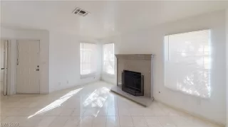 Photo #4: 2469172 Listing 