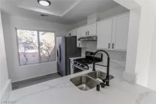 Photo #1: 2469250 Listing