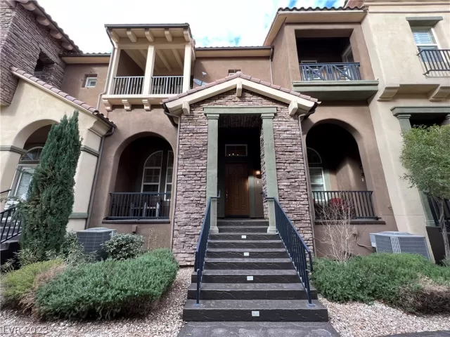 MLS: 2469274 Condo For Sale