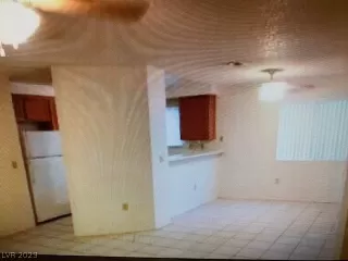 Photo #3: 2469322 Listing