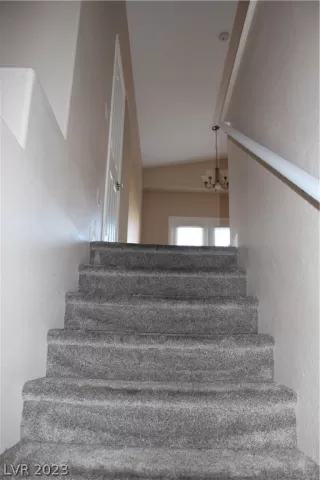 Photo #4: 2469353 Listing