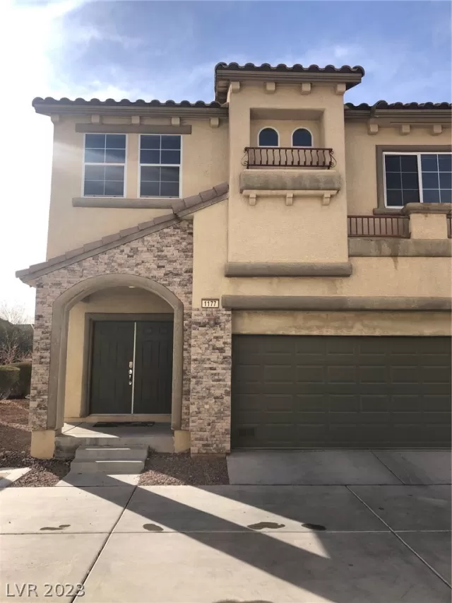 MLS: 2469386 Condo For Sale