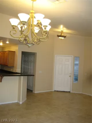 Photo #6: 2469402 Listing 