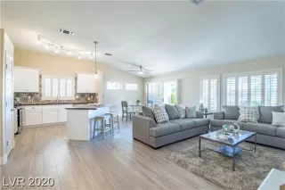 Photo #2: 2469424 Listing 