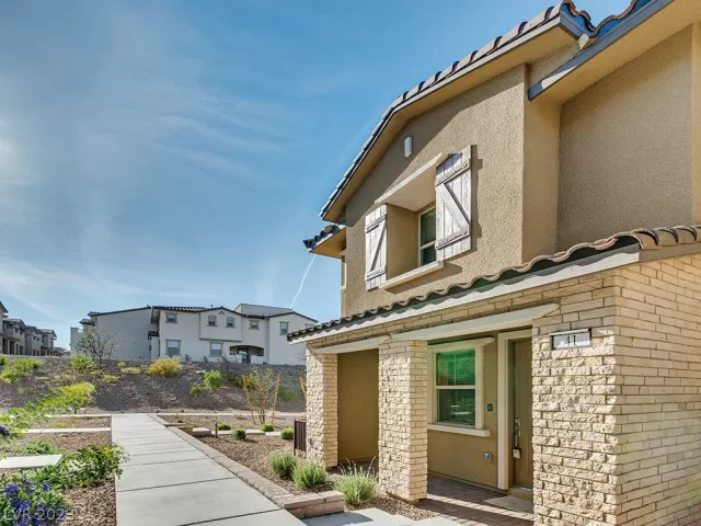 MLS: 2469443 Condo For Sale