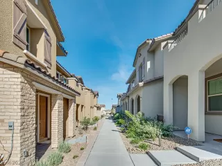 Photo #1: 2469443 Listing 