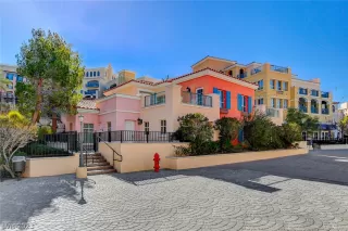 Photo #2: 2469501 Listing