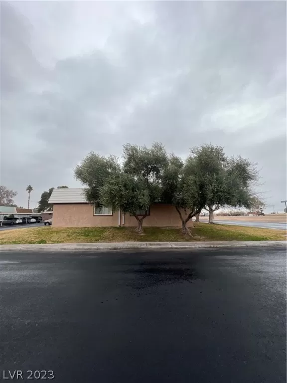 MLS: 2469506 Condo For Sale