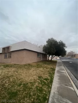 Photo #1: 2469506 Listing