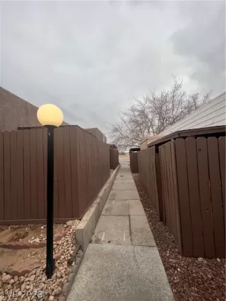 Photo #2: 2469506 Listing