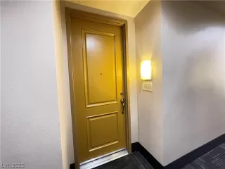 Photo #1: 2469515 Listing 