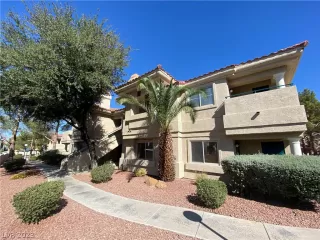 Photo #1: 2469556 Listing 