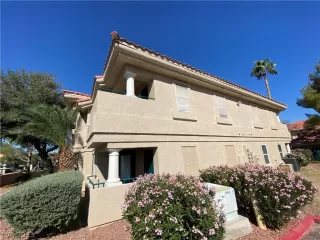 Photo #2: 2469556 Listing 