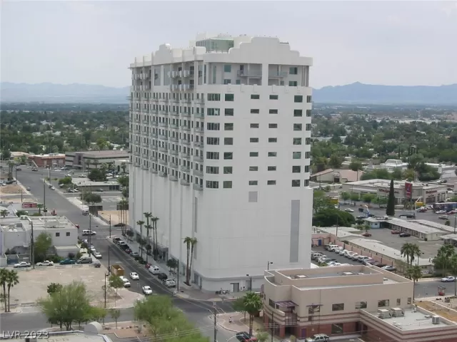 MLS: 2469564 Condo For Sale