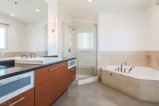 Photo #4: 2469564 Listing 