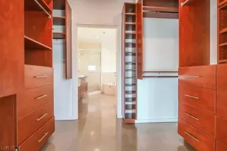 Photo #6: 2469564 Listing 
