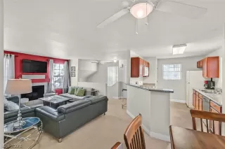 Photo #1: 2469572 Listing 