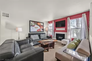 Photo #2: 2469572 Listing 