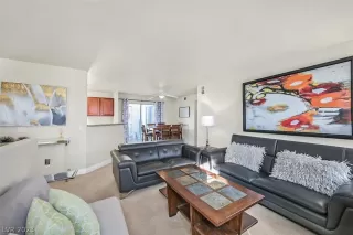 Photo #4: 2469572 Listing 