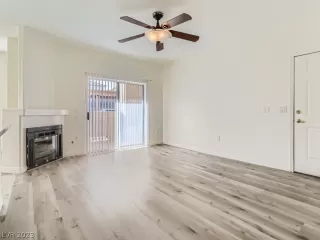 Photo #2: 2469585 Listing 