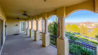 Photo #4: 2469591 Listing