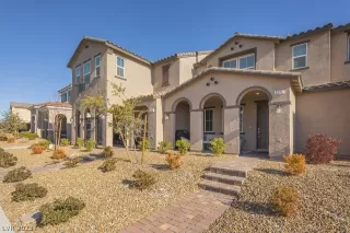 Photo #2: 2469605 Listing 