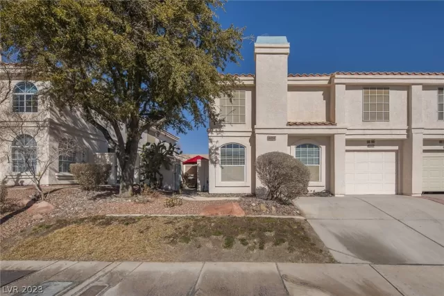 MLS: 2469609 Condo For Sale