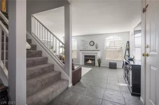 Photo #4: 2469609 Listing 