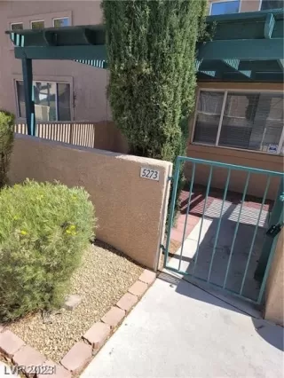 Photo #2: 2469690 Listing 