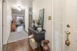 Photo #4: 2469700 Listing