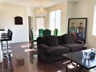 Photo #6: 2469711 Listing 