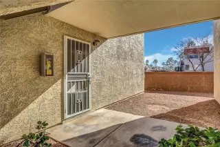 Photo #2: 2469719 Listing