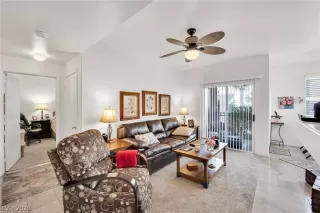 Photo #4: 2469768 Listing 