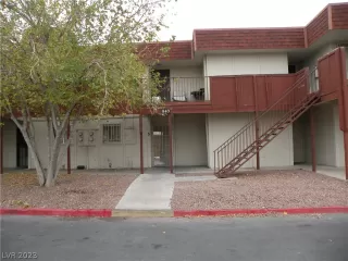 Photo #2: 2469771 Listing